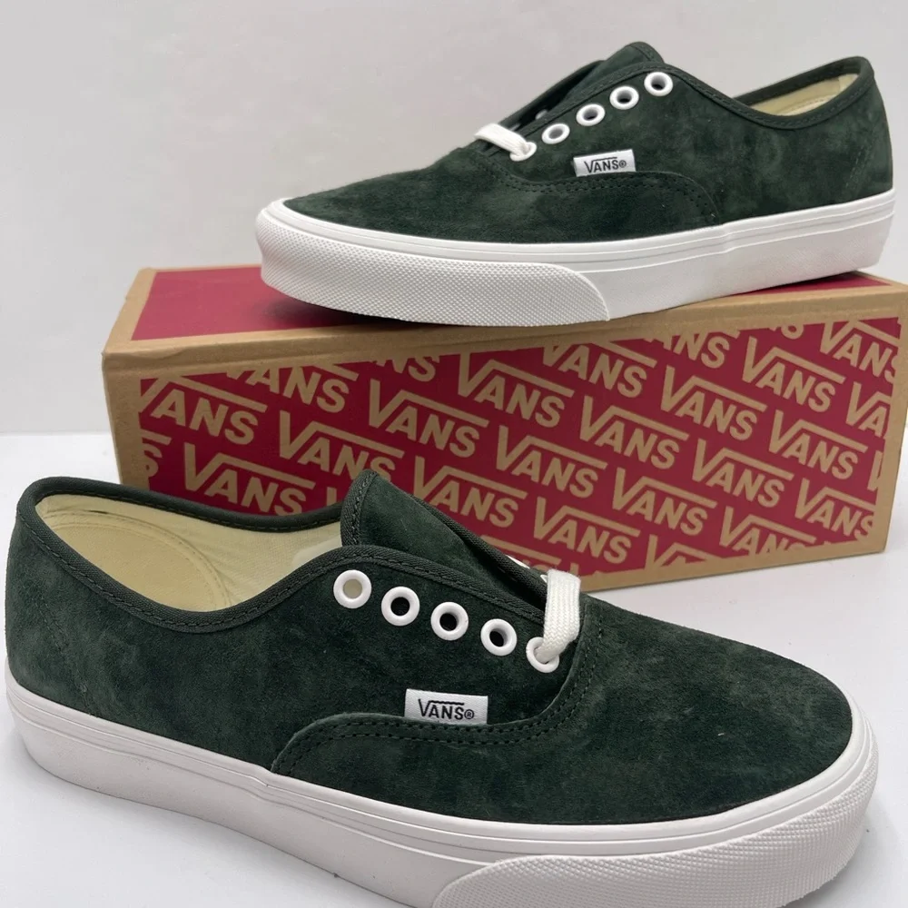 Vans WMNS Dark Green Suede Sneakers Authentic
Pig Suede Dried Kelp
VN000D7YEMU - Picture 12 of 16
